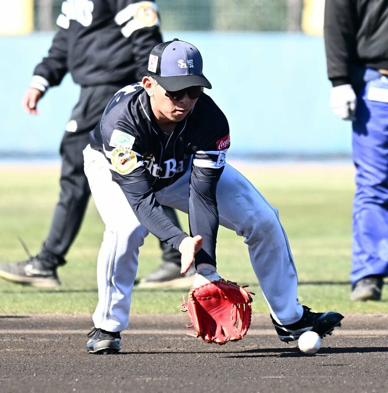 今季は支配下登録を目指すソフトバンク育成3年目の中沢恒貴