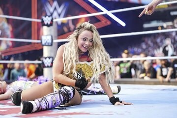 狡猾にベルトを守ったリブ・モーガン©WWE