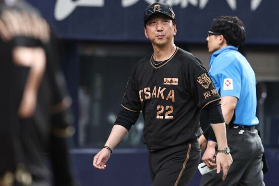 敗戦にも表情を変えなった藤川球児監督