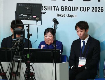 80点超えに目を丸くして驚く中井亜美(中)