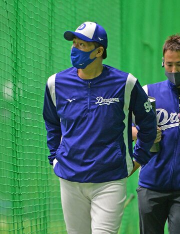  「ガマンの起用」を続けている中日・与田監督