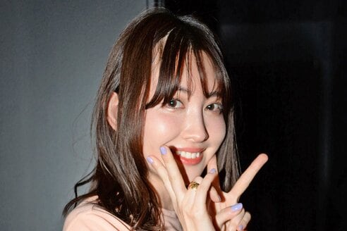 小嶋陽菜がまさかの〝経営手腕〟で17億円ゲット AKB48の復権