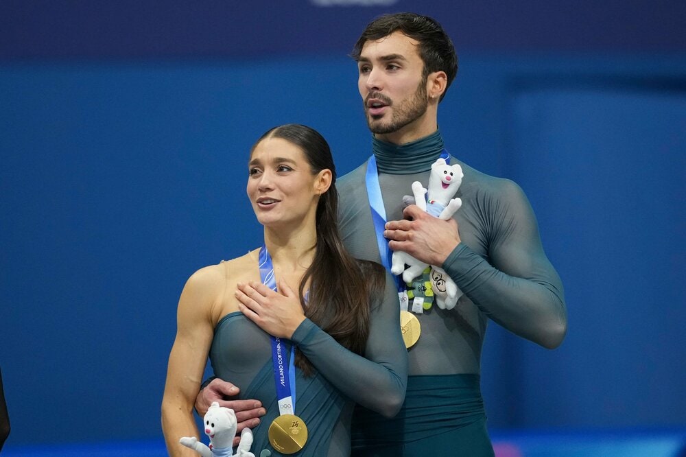 アイスダンスで金メダルのフルニエ・ボードリーとシゼロン（ロイター）