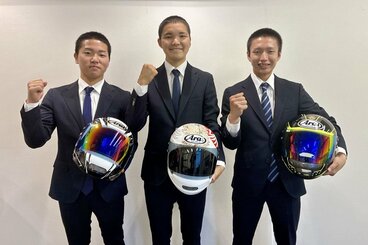 139期東海地区新人ボートレーサーの乾仁平(左)、小林陸空(中)、青島凜汰郎