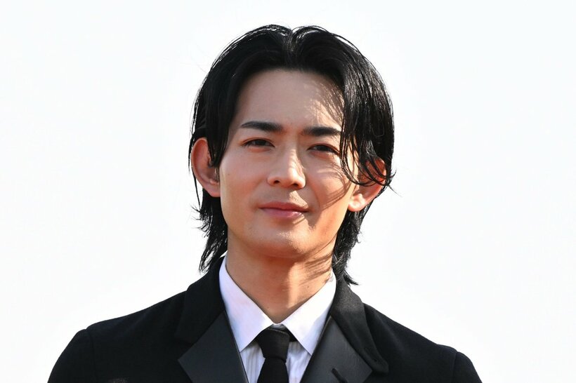 新庄を演じる竜星涼