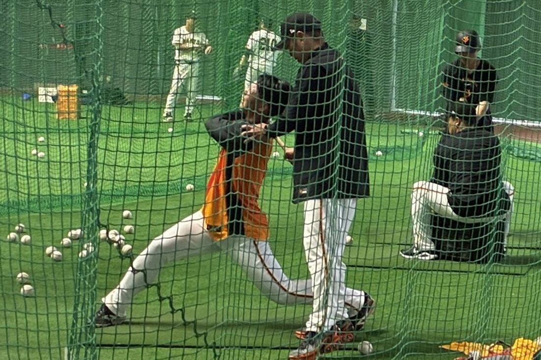 阿部監督から直接指導を受ける皆川岳飛
