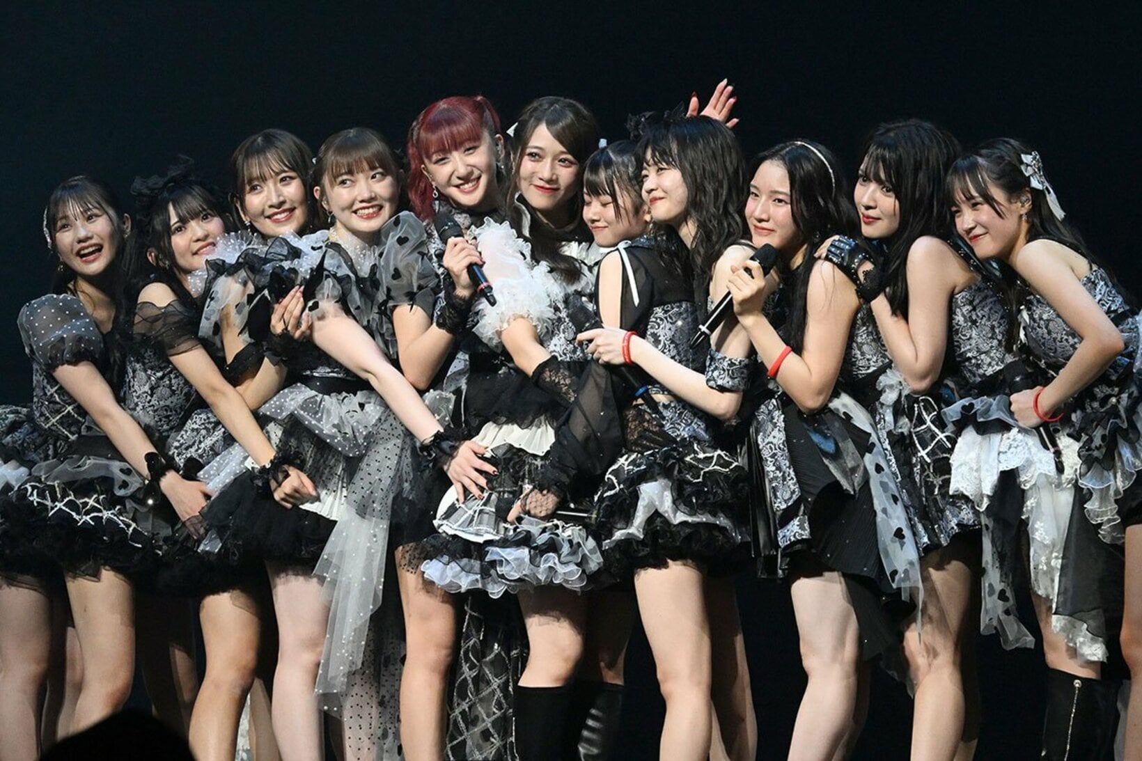 秋山眞緒の卒業ライブに全力を注いだつばきファクトリー