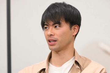 夫人に感謝を述べた三笘薫