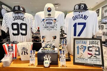 チームストアで大谷翔平とジャッジのコラボグッズが飛ぶように売れていた