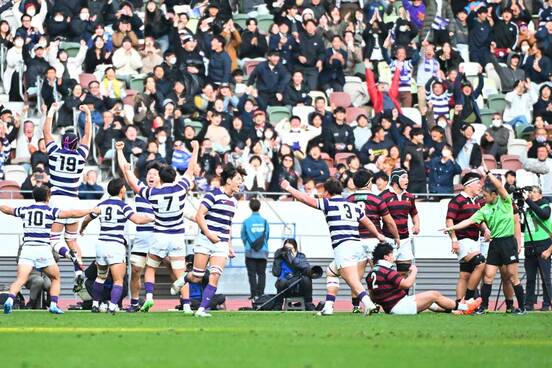 不可解な判定が続出した早明戦