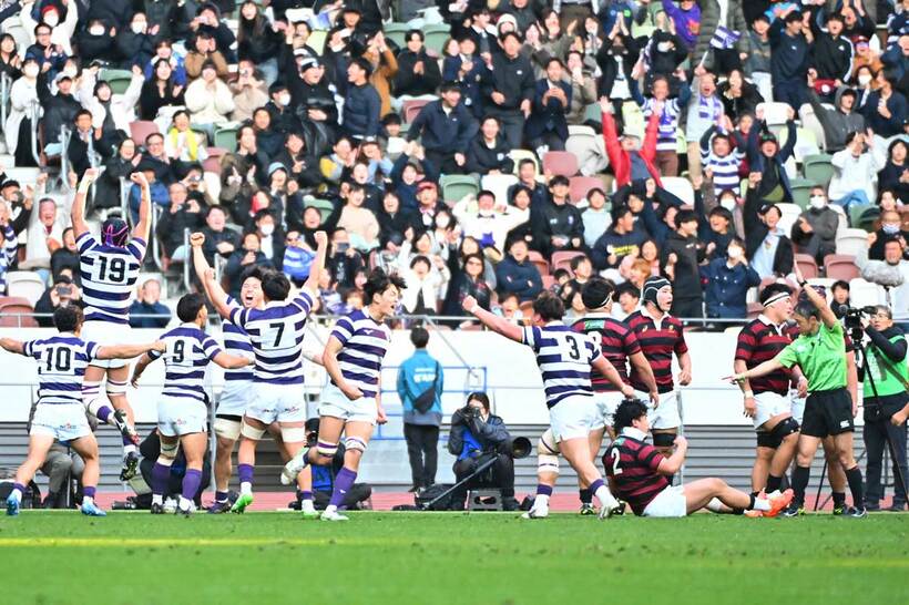 不可解な判定が続出した早明戦