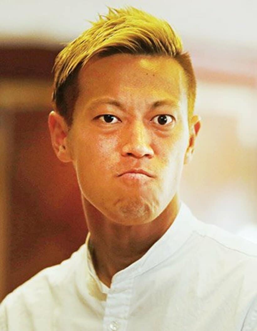  GM兼実質的な代表監督を務める本田（ロイター）