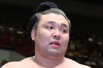 苦しい戦いが続く霧島