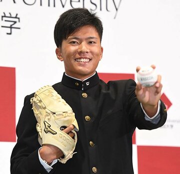  楽天に１位で指名された早大・早川