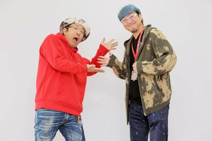 ういち（左）と宮崎経督記者