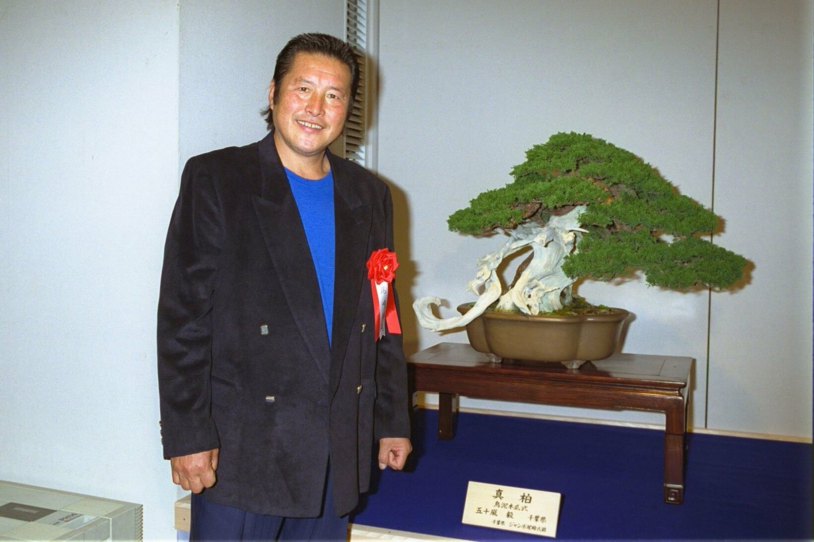 自身の盆栽を出展した尾崎将司さん