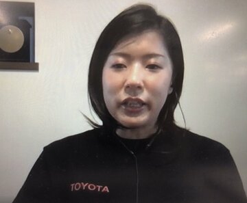  オンラインで取材に応じた村岡