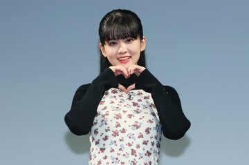 写真集を発売した大西亜玖璃