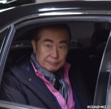  劇場を後にする桂文枝