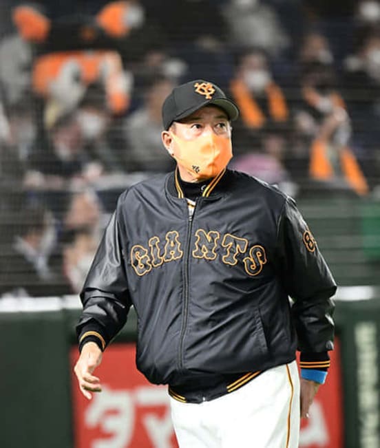  開幕戦勝利を手放しで喜ぶことはなかった巨人・原監督
