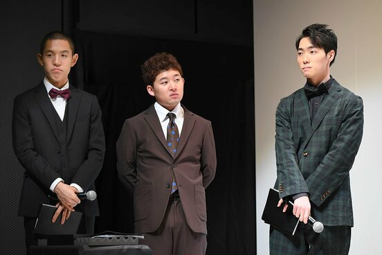 四千頭身の(左から)都築拓紀、後藤拓実、石橋遼大