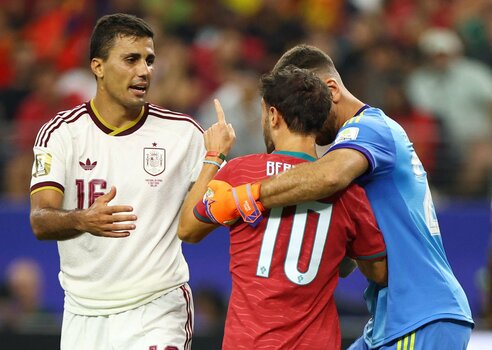 北中米W杯】スペイン代表ロドリ 元同僚シルバに謝罪「祝ってしまった