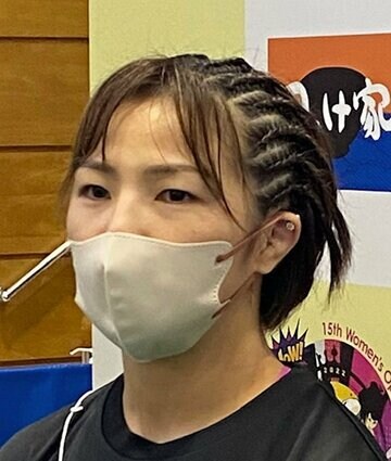 川井友香子