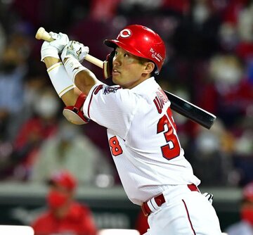  広島ドラフト２位の宇草は「１番・左翼」で出場した