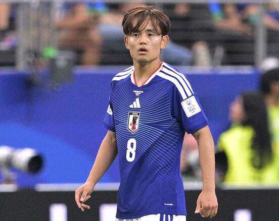 久保建英は「8」から「20」に