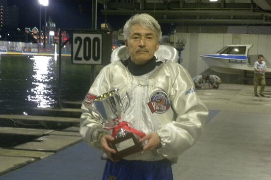 優勝した松井繁