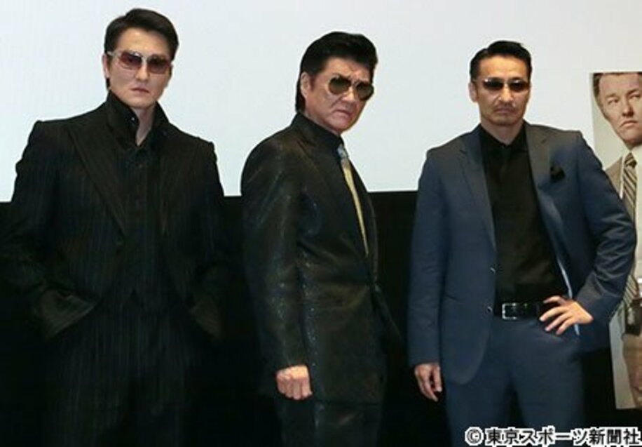 映画の特別試写会に登場した（左から）本宮泰風、小沢仁志、山口祥行