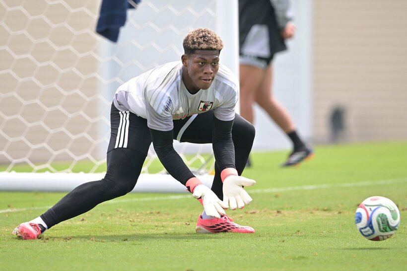 米ナッシュビルでブラジル戦に向けて調整したＧＫ鈴木彩艶