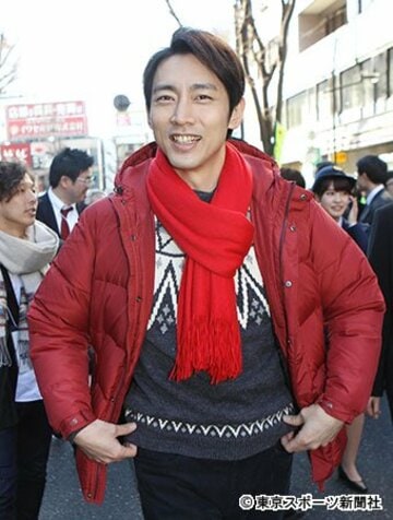 さわやかな笑顔を見せる小泉孝太郎