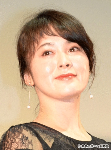  貫地谷しほり
