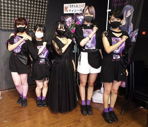 仮面女子・月野もあ「卒業は考えていません」生誕ライブで初めて