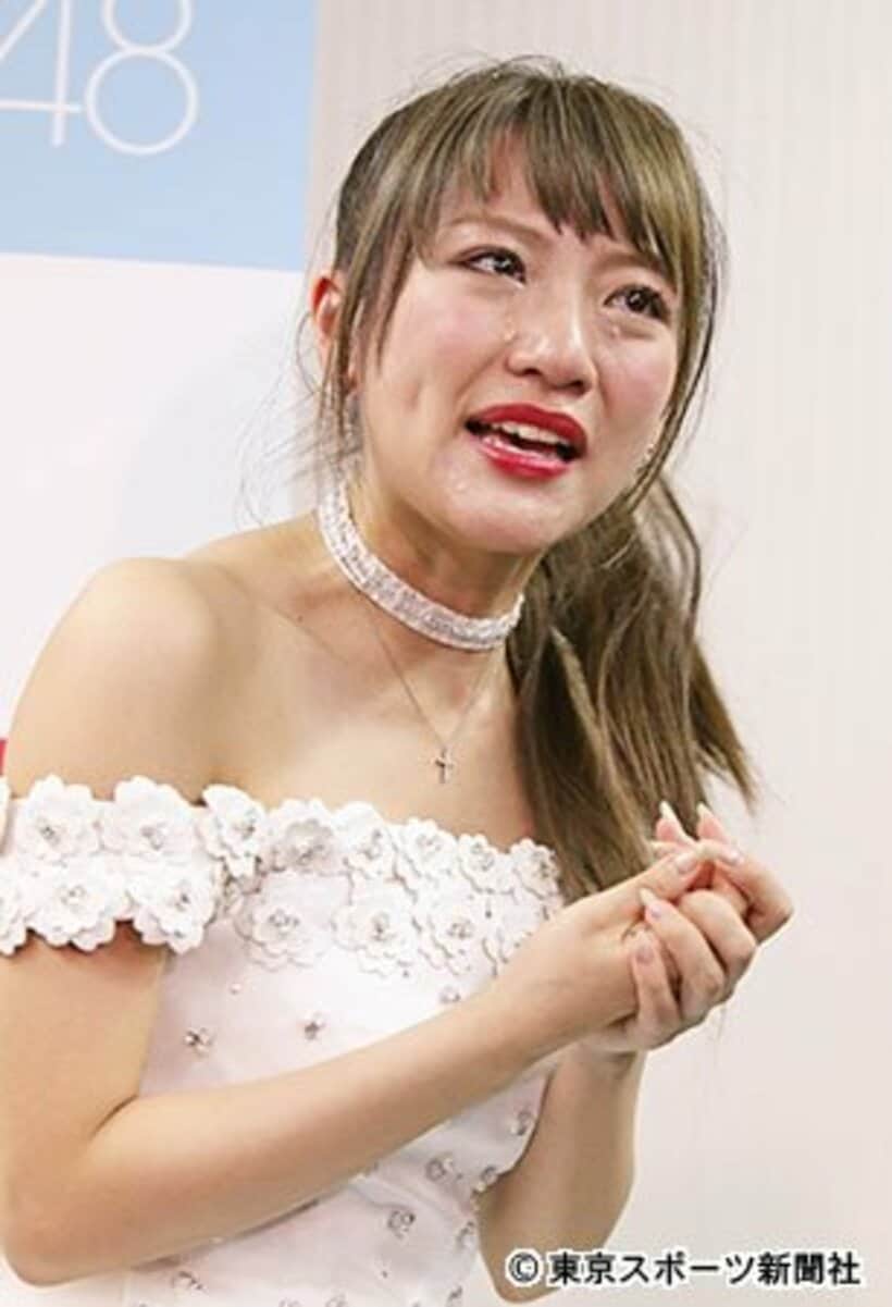 涙を流す高橋みなみ