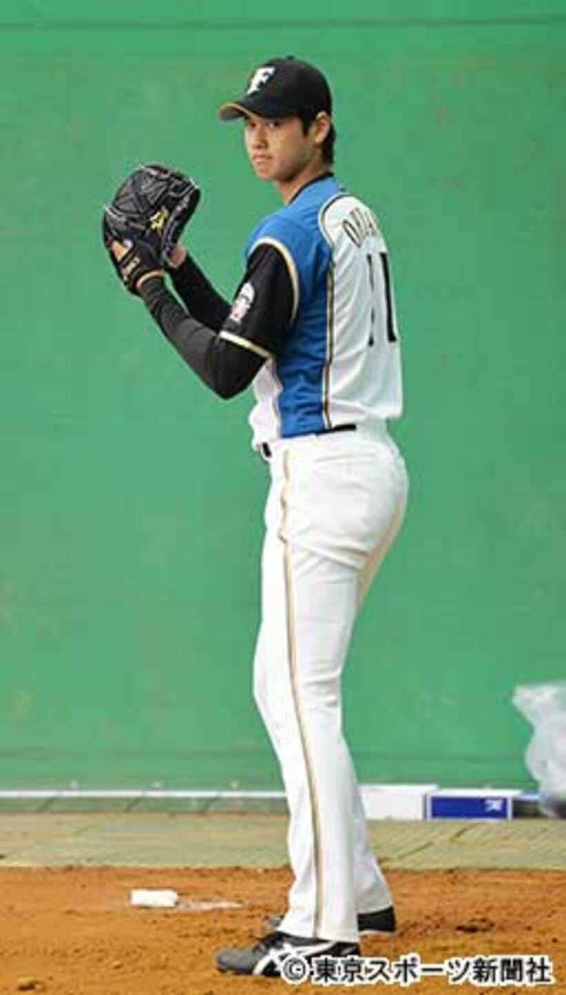 ブルペン入りした大谷は全球セットポジションだった