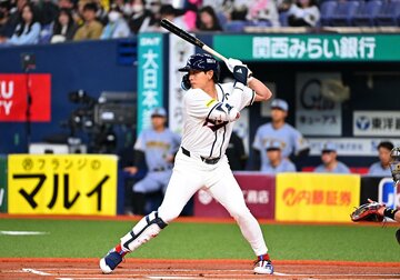 強化試合・阪神戦の第１打席でヒットを放ったイ・ジョンフ