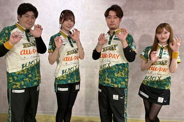 シーズン終了会見を行ったBEAST-X（左から鈴木大介、東城りお、下石戟、中田花奈）