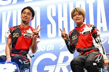 同じ滋賀支部の馬場貴也(左)とも真っ向勝負を挑んだ遠藤エミ
