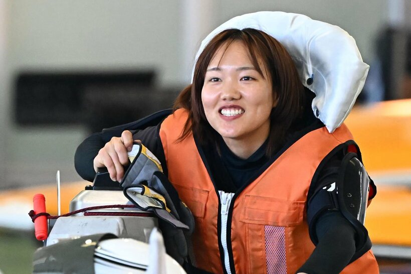 ロングインタビューに応じた原村百那