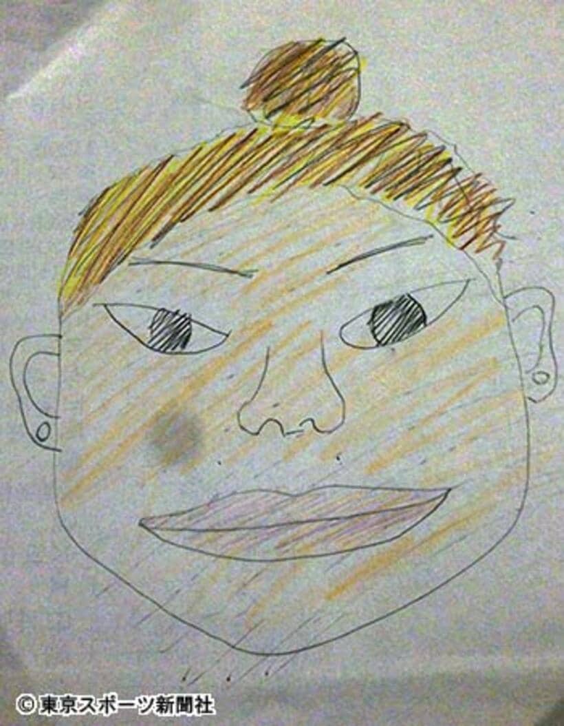 市営住宅の近所に住む女の子が描いた女の似顔絵
