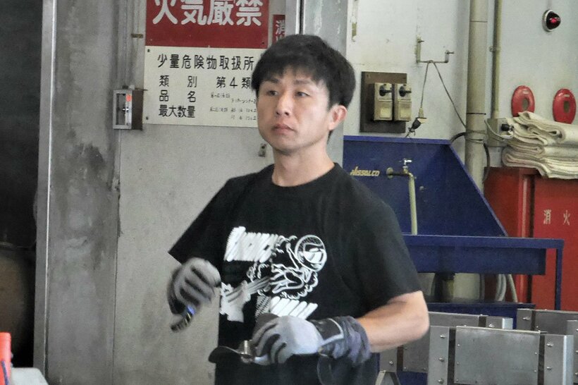菅章哉