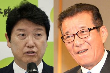 舌戦中の足立議員（左）と松井顧問