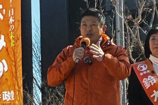 調布駅前で街頭演説を行った参政党・神谷代表