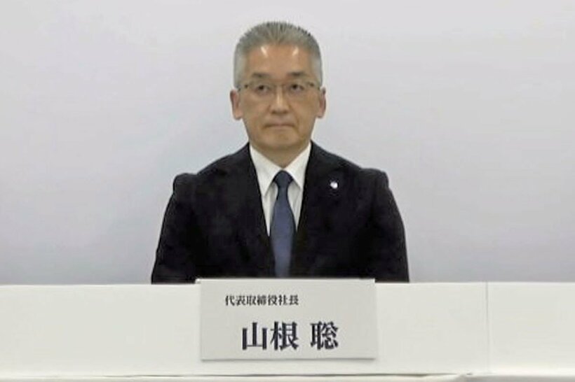 オンライン会見を行った小林製薬の山根社長