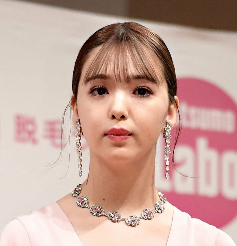  藤田ニコル（東スポWeb）