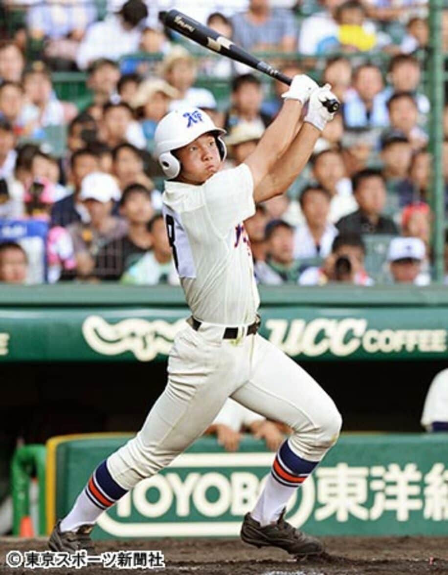  ２打席連続本塁打を放った神戸国際大付・谷口