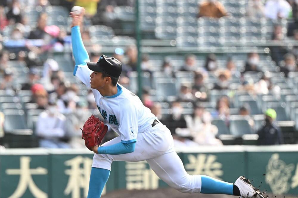 山梨学院の先発・林謙吾