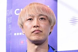 お見送り芸人しんいち
